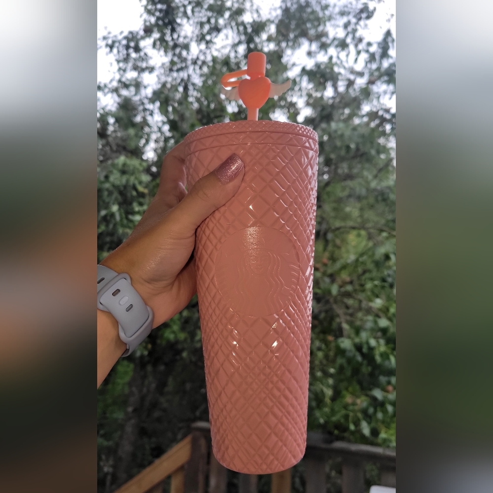 Coral pink jewel cup